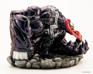 Marvel-Universe-Venom-Armed-&-Dangerous-ARTFX-Artist-Series-Statue