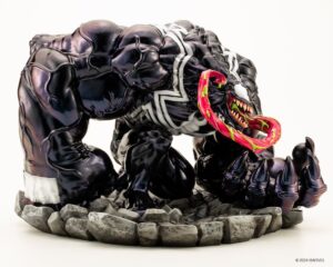 Marvel-Universe-Venom-Armed-&-Dangerous-ARTFX-Artist-Series-Statue